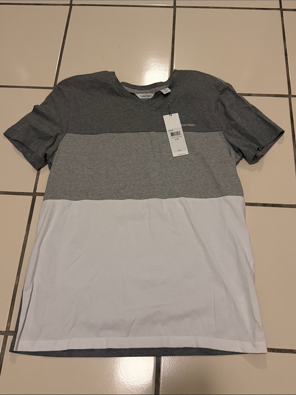 Calvin Klein Men’s Gray and White Colorblock Crew Tee